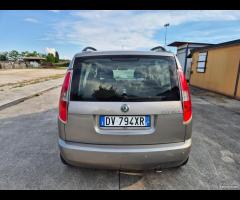 Skoda Roomster 1.4 16V Comfort - 6