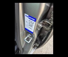 Skoda Roomster 1.4 16V Comfort - 8