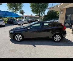 Volvo V40 D2 1.6 Diesel 115 cv - Neopatentati