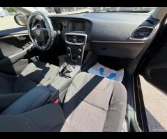 Volvo V40 D2 1.6 Diesel 115 cv - Neopatentati - 21