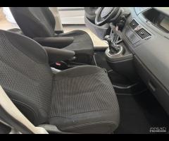 CITROEN C4 PICASSO 1.6 HDi - 11