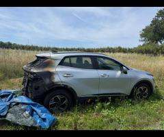 Kia Sportage 1.6 TGDi MHEV VETTURA DANNEGGIATA - 8