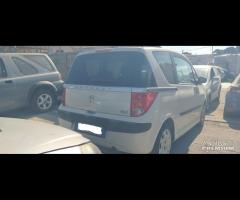 Ricambi Peugeot 1007 1.4B del 2008 - 6