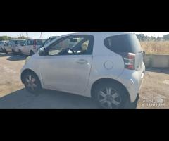 Ricambi Toyota IQ 1.0 B del 2009