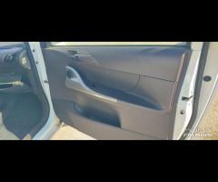 Ricambi Toyota IQ 1.0 B del 2009 - 9