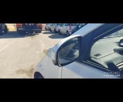 Ricambi Toyota IQ 1.0 B del 2009 - 11