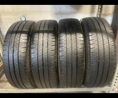 225 75 R16C 121/120R 4 GOMME MICHELIN ESTIVE