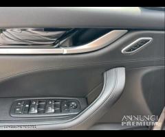 Maserati Levante 3.0 diesel pack sport pell tetto - 19