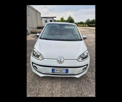 Volkswagen up! 1.0 75 CV 3p. white