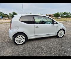 Volkswagen up! 1.0 75 CV 3p. white