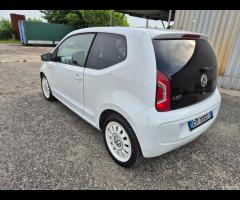 Volkswagen up! 1.0 75 CV 3p. white - 8