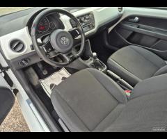 Volkswagen up! 1.0 75 CV 3p. white - 11