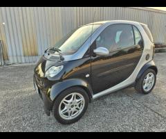 Smart 700 city-coupé pure (45 kW)