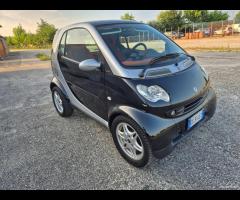 Smart 700 city-coupé pure (45 kW)
