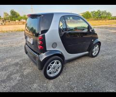 Smart 700 city-coupé pure (45 kW)