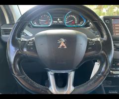 Peugeot 2008 BlueHDi 100 Allure