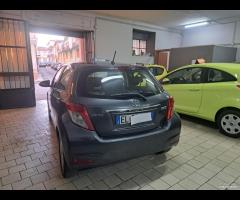 Toyota Yaris 1.0 ben.unico prop 2013 - 8