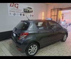 Toyota Yaris 1.0 ben.unico prop 2013 - 10