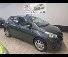 Toyota Yaris 1.0 ben.unico prop 2013 - 13