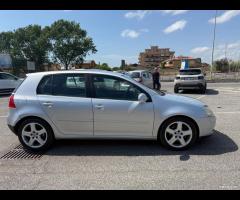 Volkswagen Golf 2.0 TDI 140cv 5p. Sportline - 10