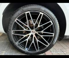 Porsche Macan 2.0 T 265CV - 9