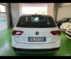 Volkswagen Tiguan 2.0 TDI SCR DSG 4MOTION Executiv - 6