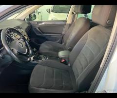 Volkswagen Tiguan 2.0 TDI SCR DSG 4MOTION Executiv - 9