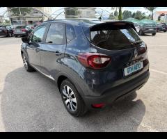 Renault Captur TCe 12V 90 CV Life - OK Neopatentat - 4