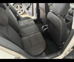 Volkswagen GOLF 6 TDi 1.6 CC. 105 cv. - 12