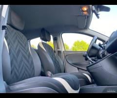 LANCIA - Ypsilon - 1.3 MJT 95 CV 5p. S&S Gold - UN - 15