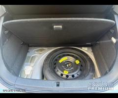 Audi A1 1.6 Tdi 90cv. S-Line Sport "Automatica" - 12
