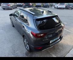 Kia Stonic 1.4 MPI 100 CV - Neopatentati - 7