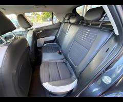 Kia Stonic 1.4 MPI 100 CV - Neopatentati - 15