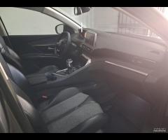 Peugeot 3008 1.6 HDi 120 S&S Allure 2018 - 13