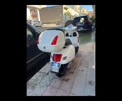 Piaggio Vespa 125 GTS