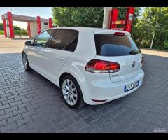 Volkswagen Golf Plus 1.6 TDI DPF Highline - 8