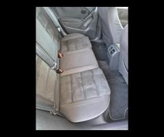Volkswagen Golf Plus 1.6 TDI DPF Highline - 16