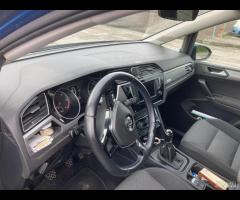 Volkswagen Touran 2.0 TDI 150 CV SCR Highline Blue - 12