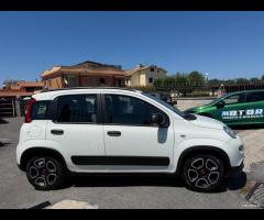 Fiat Panda 1.0 hybrid CITY LIFE Schermo 7" - 11