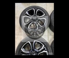 Cerchi 18 e pneumatici 4 Stagioni Jeep Avenger