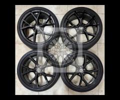Cerchi 19 neri Golf R Line e pneumatici