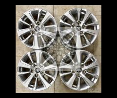 Cerchi in lega 16 Toyota Yaris Cross
