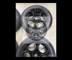 Cerchi neri Alfa Romeo Stelvio e pneumatici estivi - 6