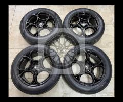 Cerchi neri Alfa Romeo Stelvio e pneumatici estivi
