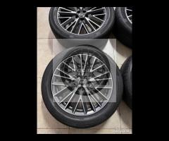 Cerchi 19 e pneumatici estivi Audi Q3