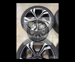 Cerchi 20 e pneumatici originali Audi Q3 - 3