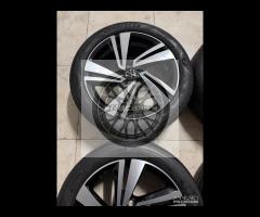 Cerchi 18 e pneumatici originali Volkswagen T-roc