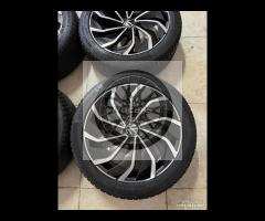 Cerchi 17 e pneumatici invernali Volkswagen Golf 8