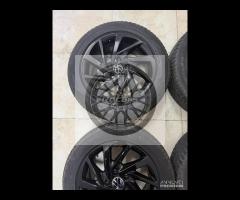 Cerchi 16 Volkswagen Golf e pneumatici 4 Stagioni