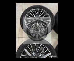 Cerchi 19 originali e pneumatici Audi Q3